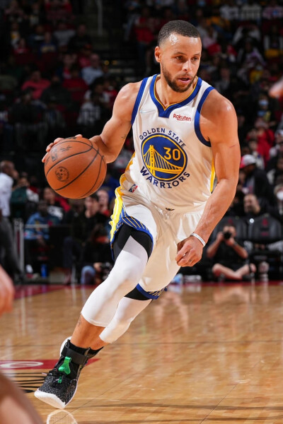 深圳队后防 深圳队后防