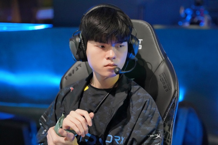 表现尤为抢 表现尤为抢