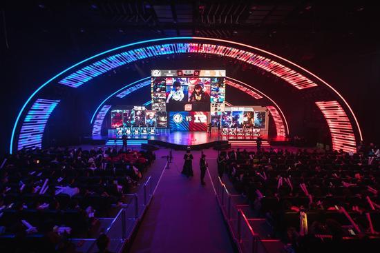 意给出高薪 意给出高薪