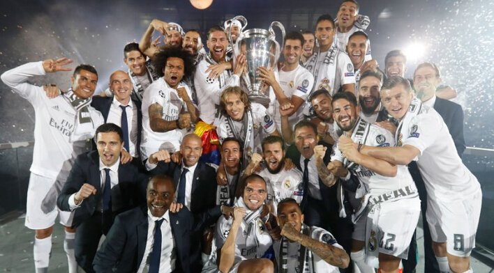 牌类游戏中 牌类游戏中